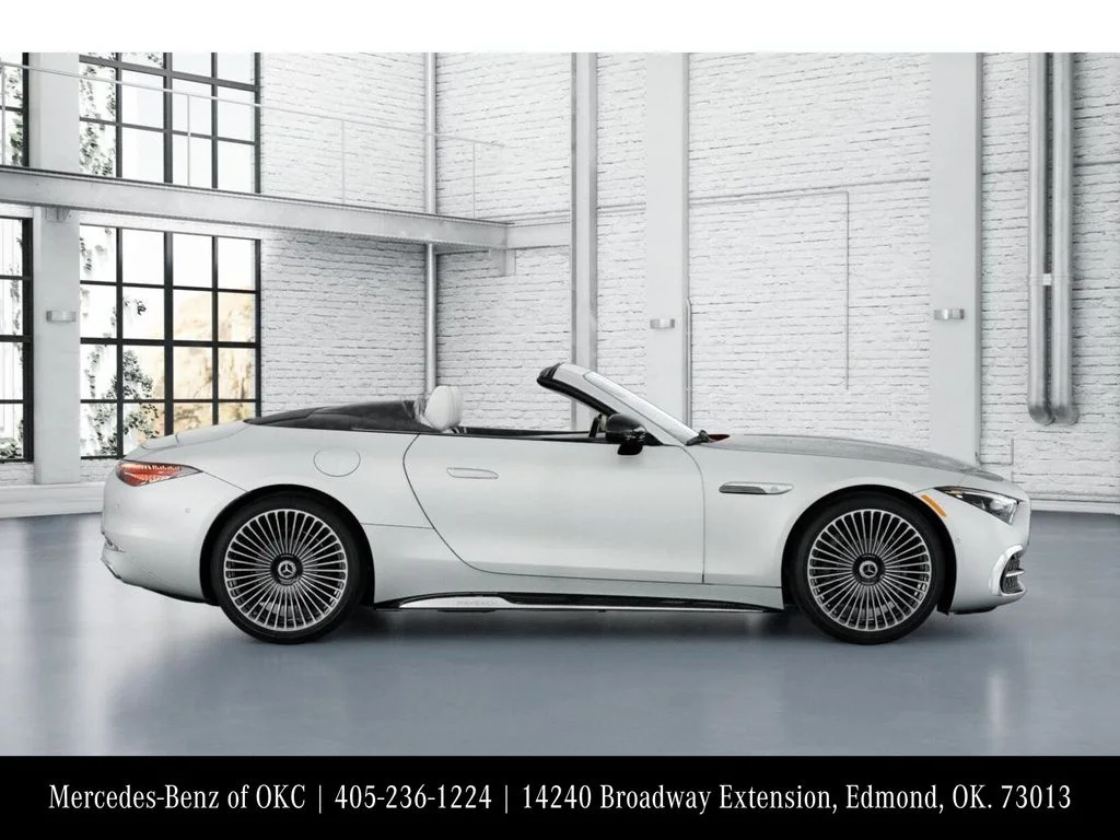 New 2026 MANUFAKTUR moonlight white magno (White Ambiance) Mercedes-Benz Maybach SL 680 image 16