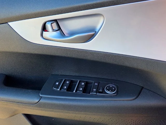 Used 2022 Gray Kia LXS image 28