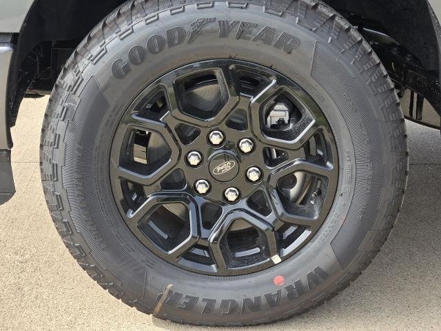 New 2026 Carbonized Gray Metallic FORD XLT image 27