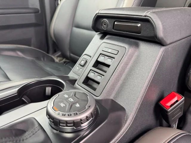 Used 2025 Gray Ford Outer Banks image 23