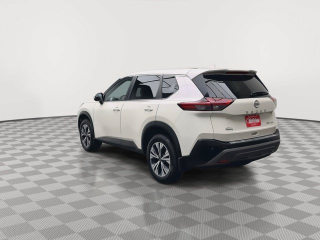 Used 2023 Pearl White Tricoat Nissan SV image 32