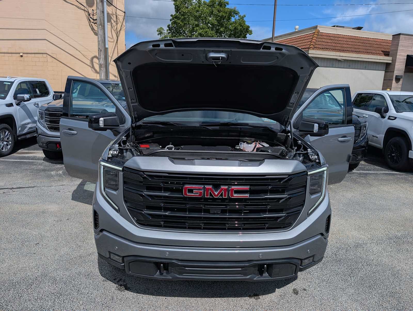 New 2026 Sterling Metallic GMC Elevation image 10