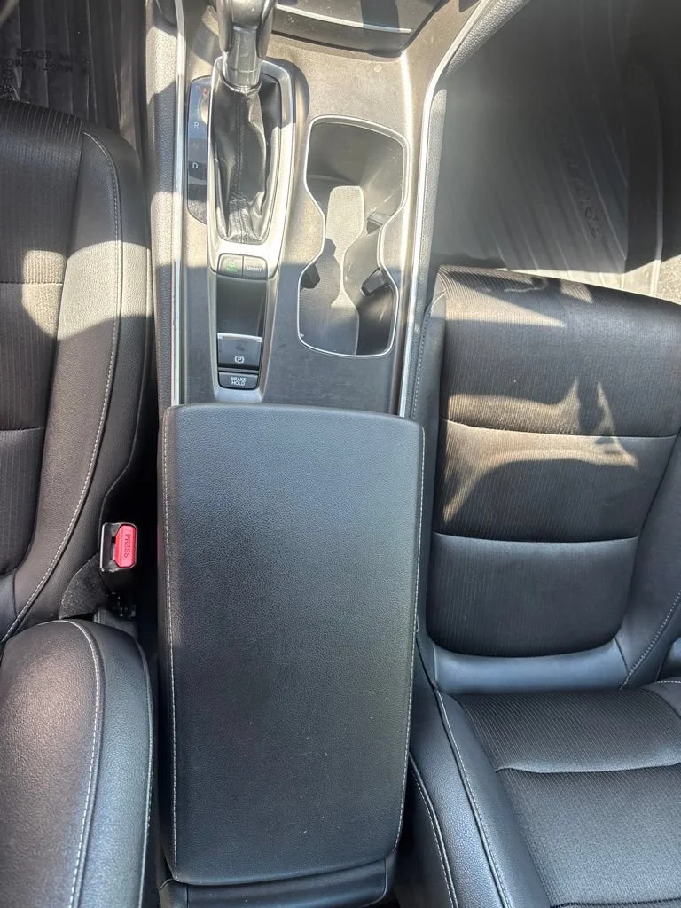 Used 2019  Honda Sport 1.5T image 14