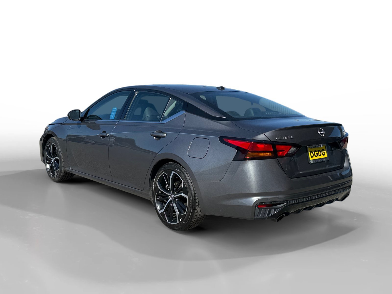 Used 2024 Gun Metallic Nissan 2.5 SR image 3