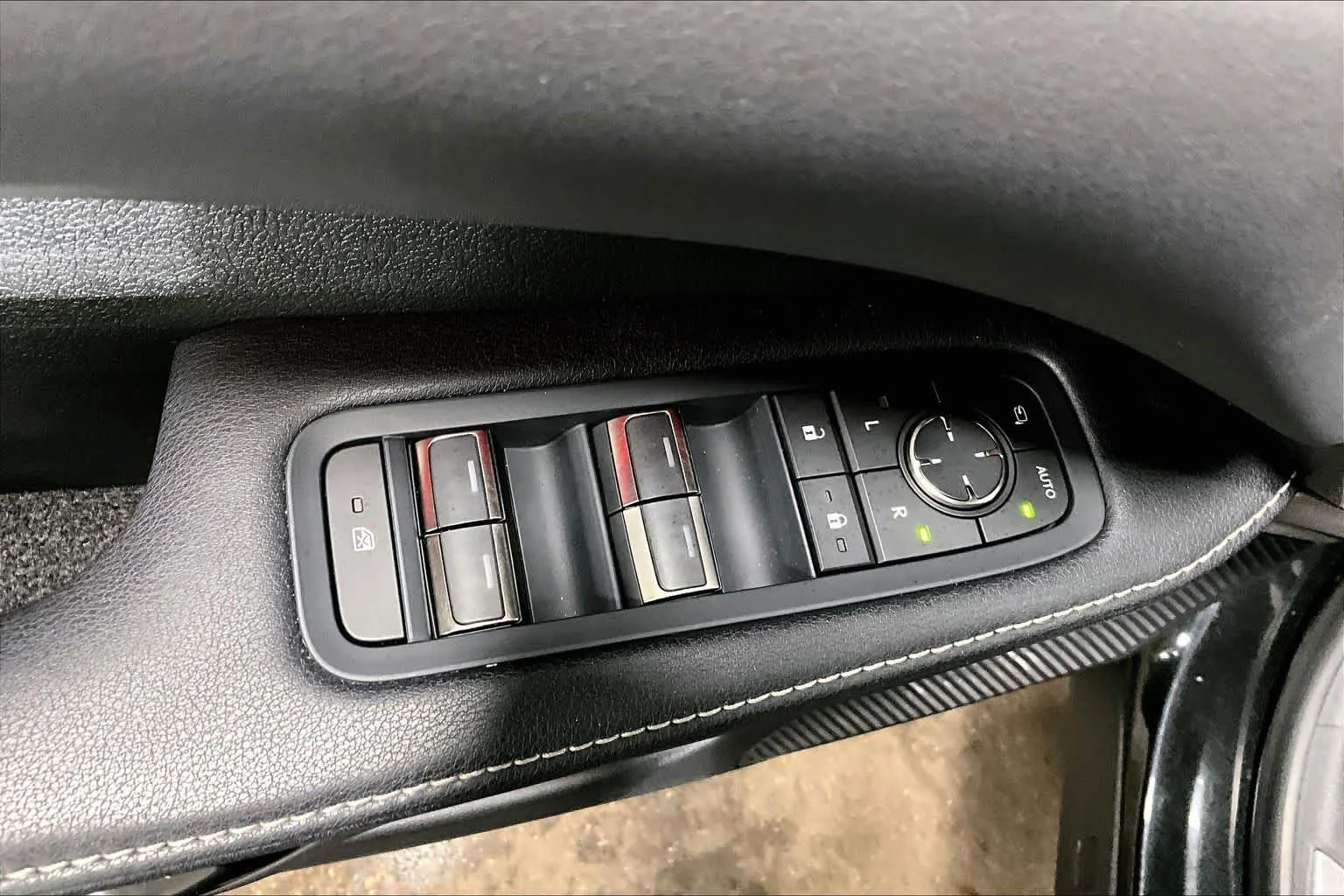 Used 2023 Caviar Lexus F SPORT Handling image 33