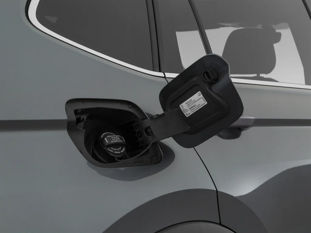 Used 2019  Volkswagen 2.0T SEL R-Line image 58