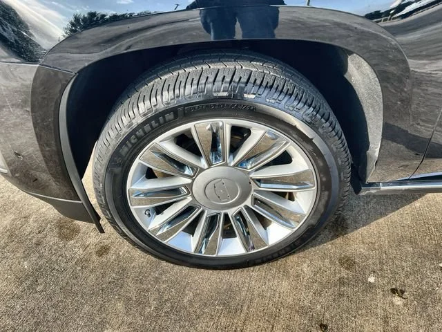 Used 2019 BLACK RAVEN Cadillac Platinum image 32