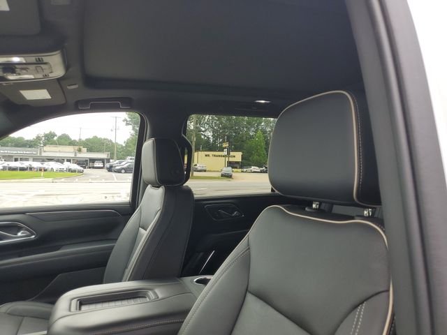 Used 2023 White GMC SLT image 16