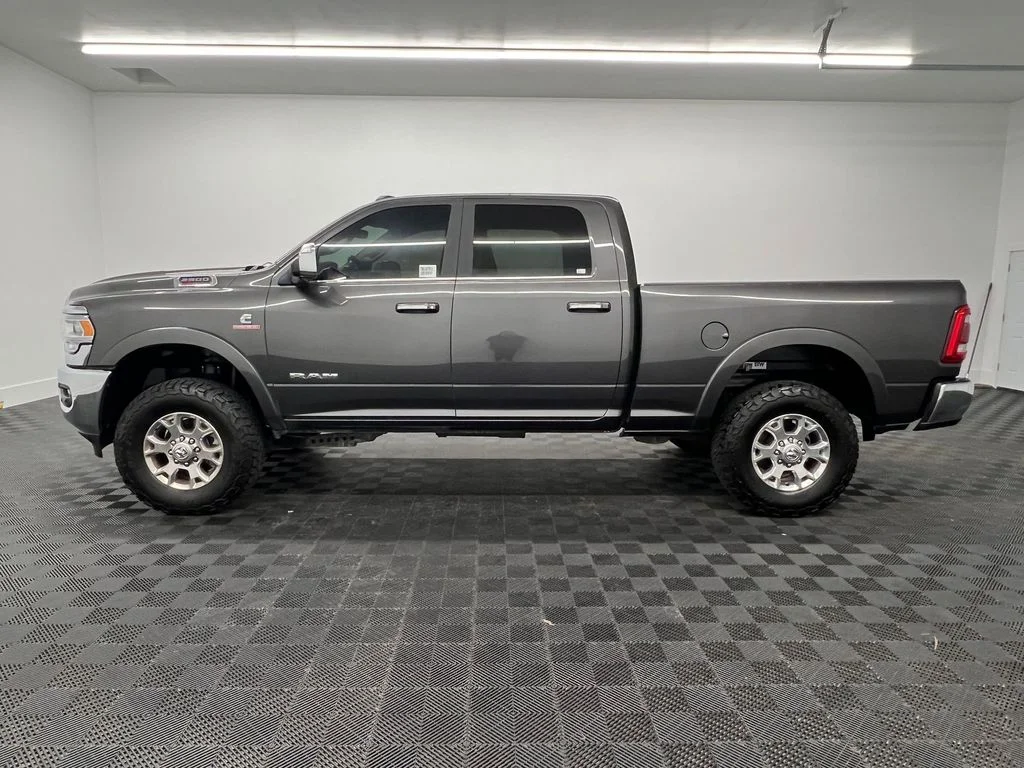 Used 2022 Granite Crystal Metallic Clearcoat Ram Laramie image 2
