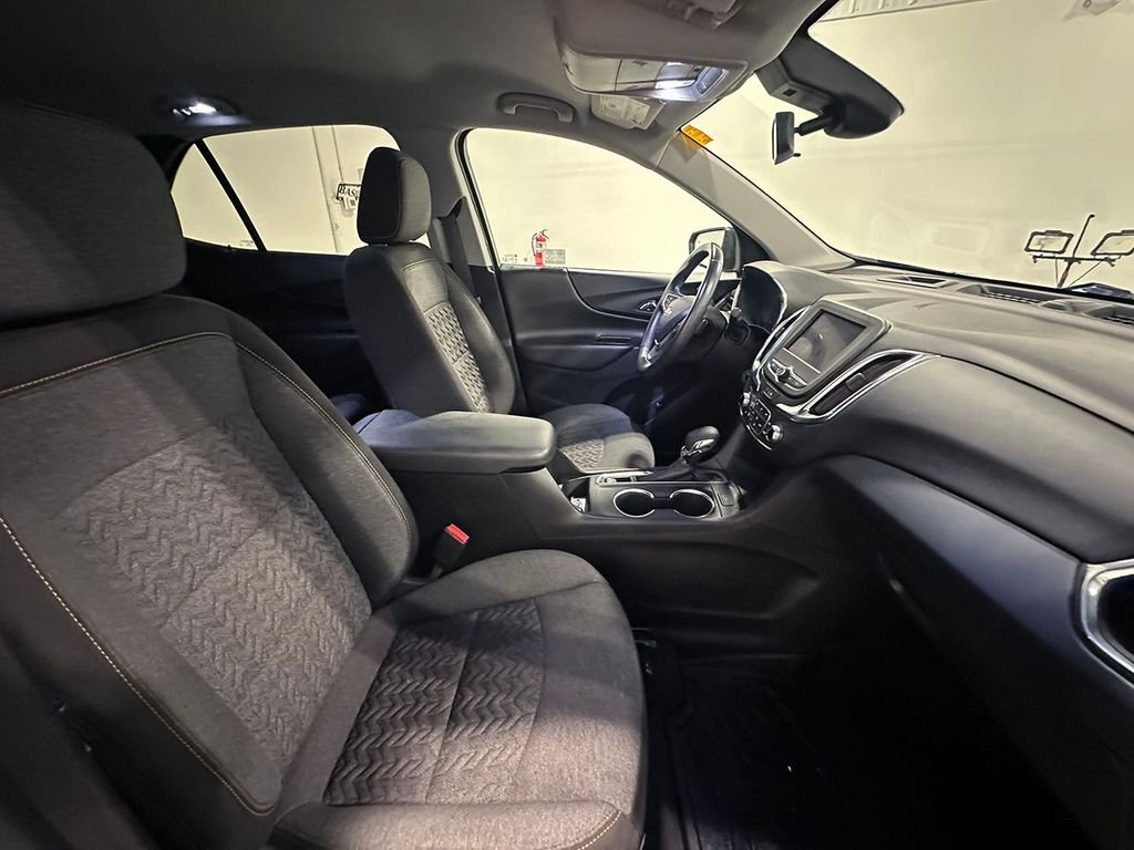 Used 2022 Gray Chevrolet LT image 28