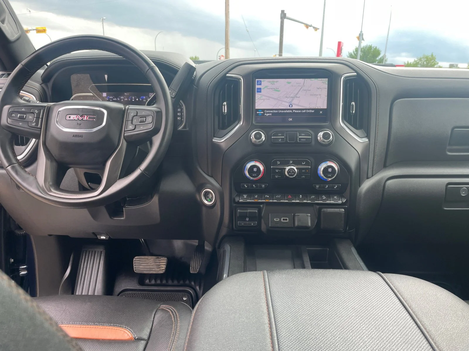 Used 2023 Blue GMC AT4 Crew Cab image 21