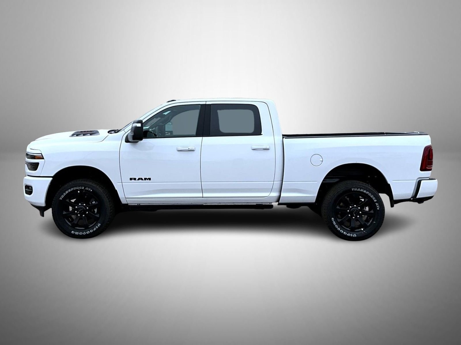 New 2026 Bright White Clear-Coat Exterior Paint RAM Laramie image 8