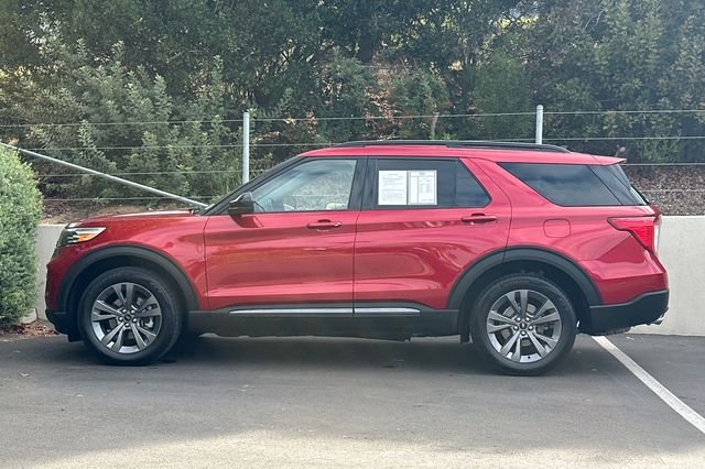 Used 2022 Red Ford XLT image 2