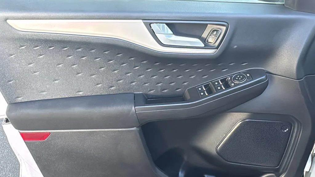 Certified Used 2020 White Ford SE image 18