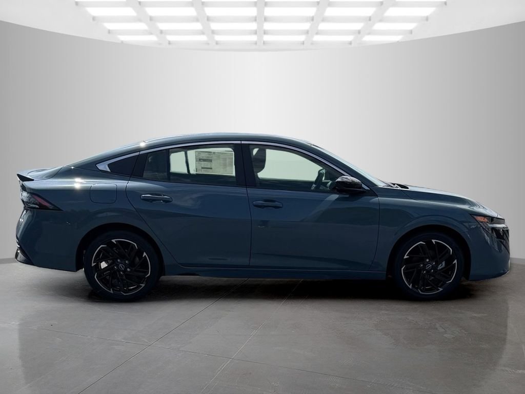 New 2026 Gray Nissan SR image 6