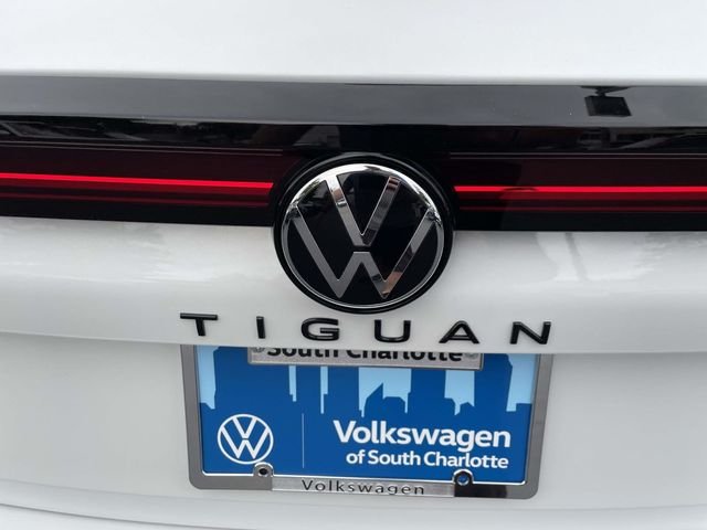 New 2026 White Volkswagen 2.0T SE R-Line Black image 12