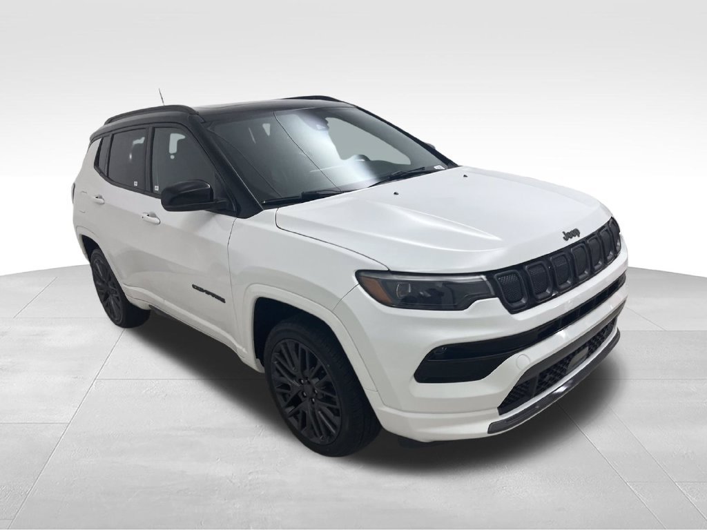 Used 2022 White Jeep High Altitude image 7