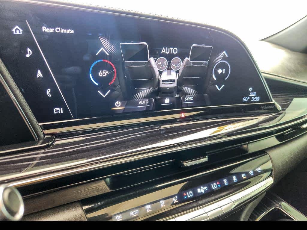 Used 2022 CRYSTAL WHITE TRICOAT Cadillac Sport image 18