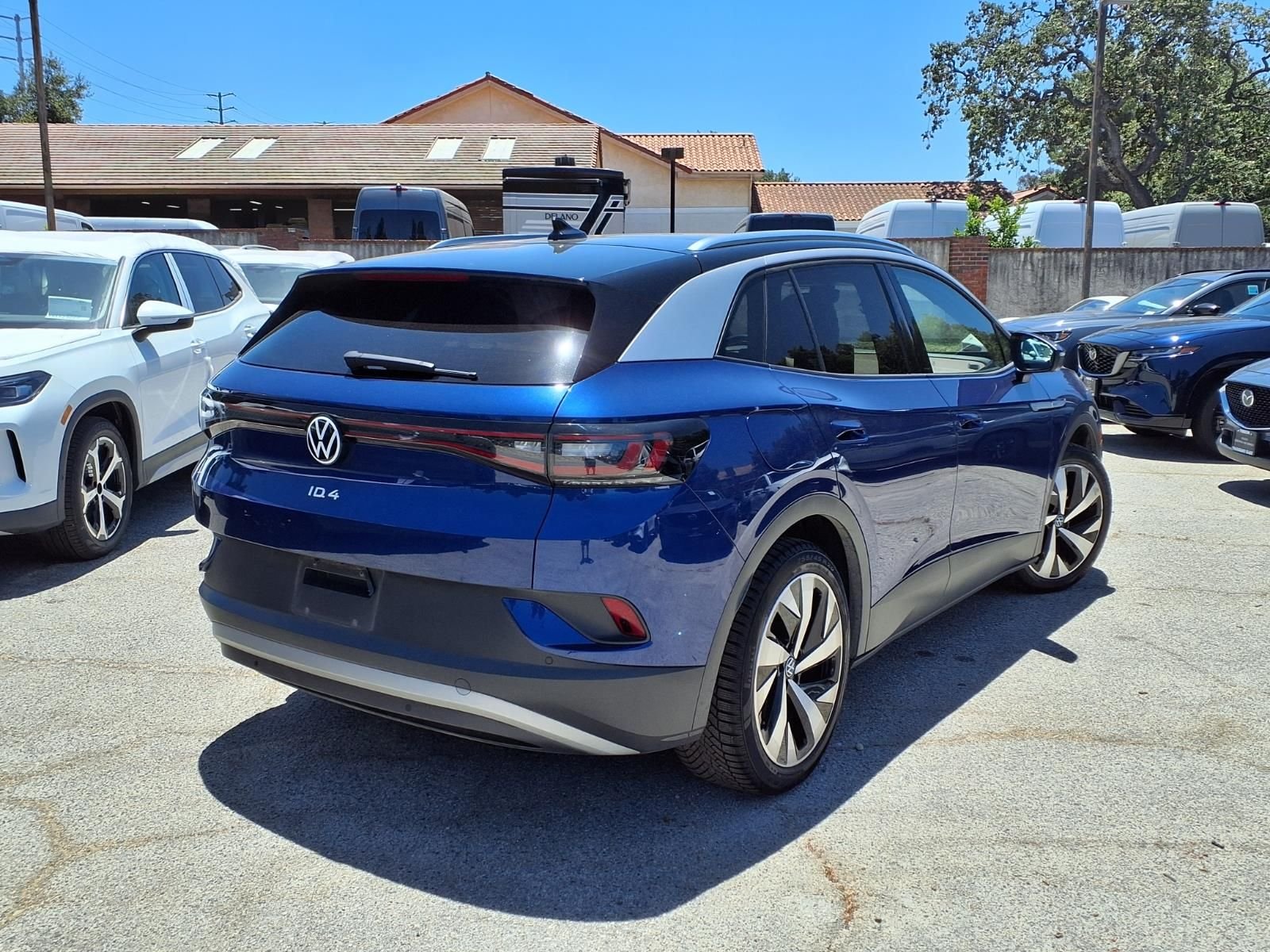 Used 2022 Blue Volkswagen Pro S image 5