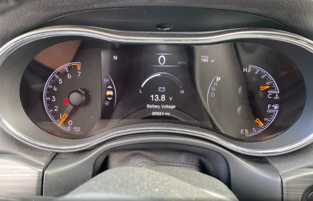 Used 2019 Gray Jeep Altitude image 9