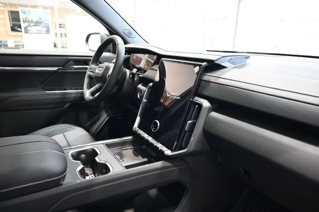 2026 GMC Acadia Elevation - Photo 14