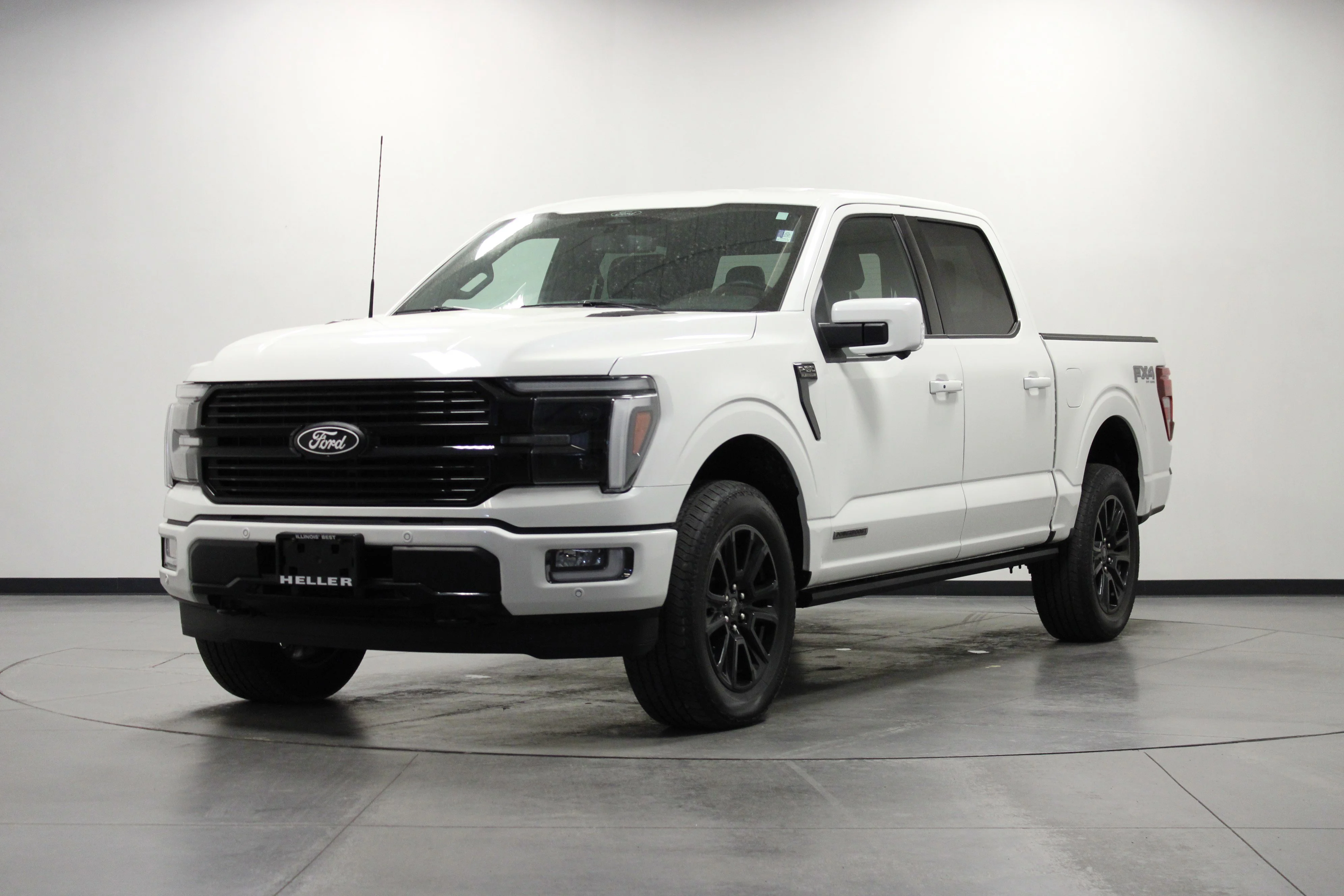 Used 2025 Star White Metallic Tri-Coat Ford Platinum image 8