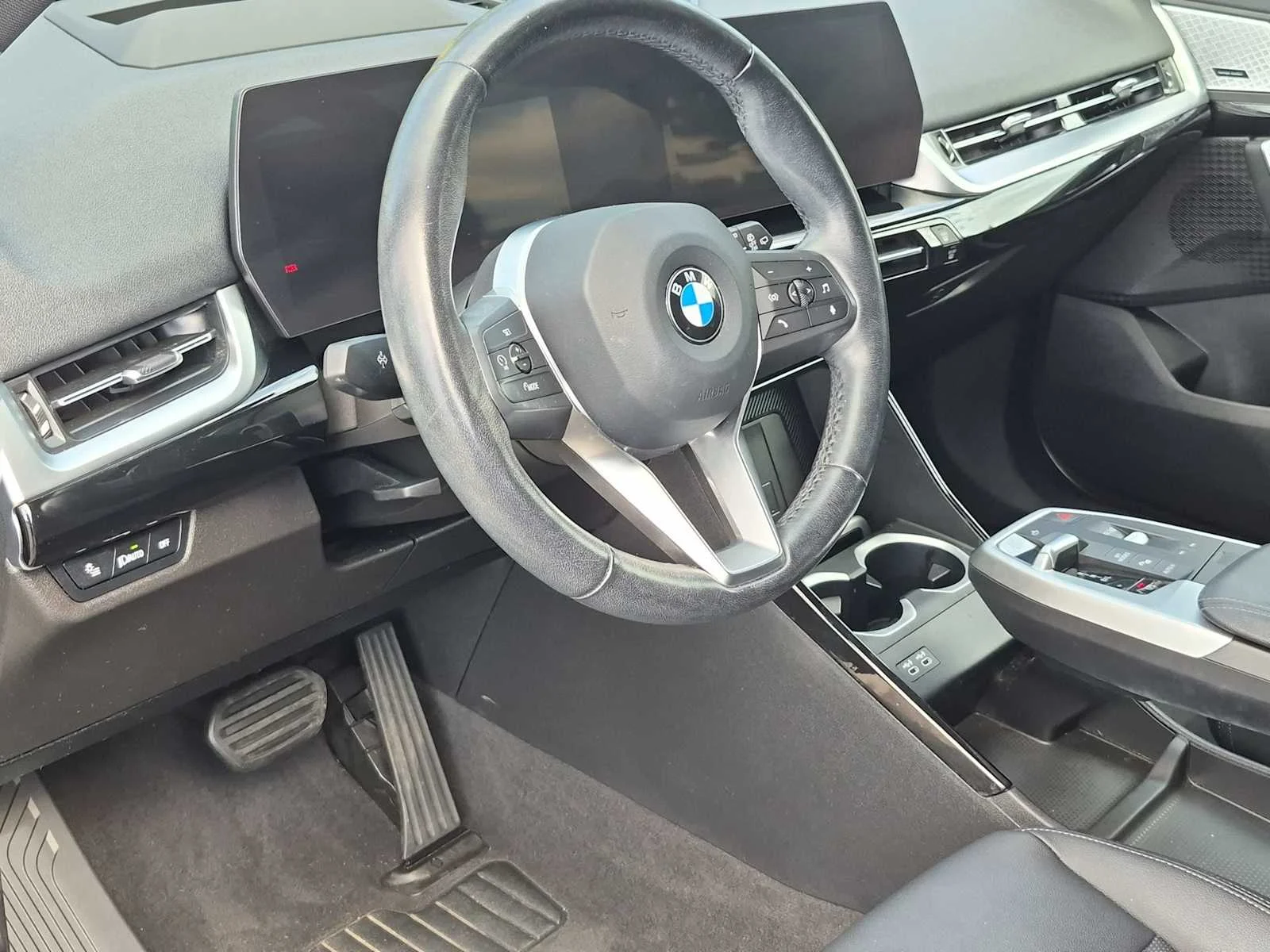 Used 2023 Black Sapphire Metallic BMW xDrive28i image 10