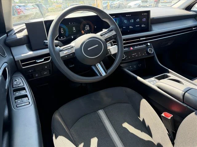 Used 2024 Silver Hyundai SEL image 7