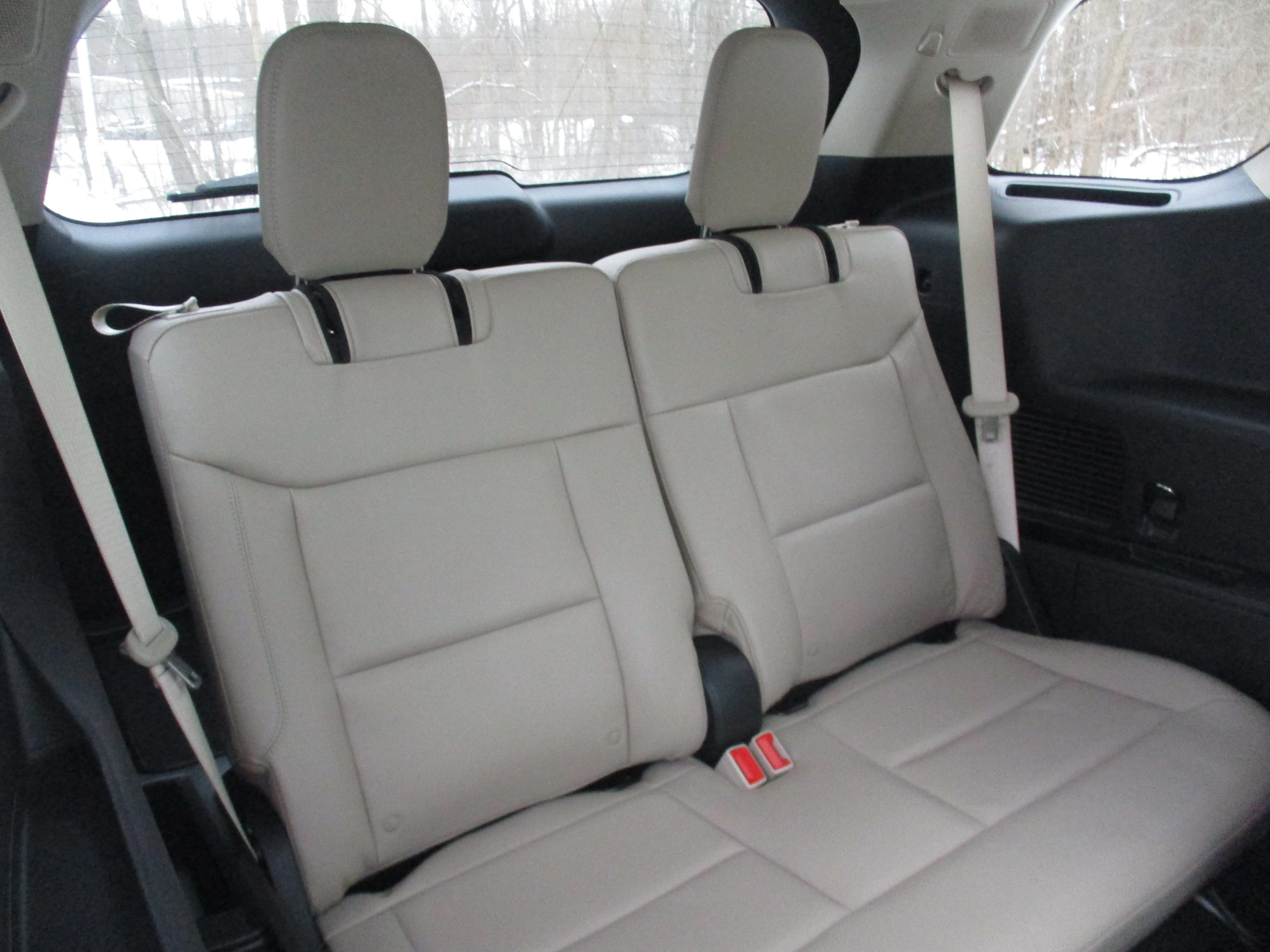 Used 2022 Star White Metallic Tri-Coat Ford Limited image 28