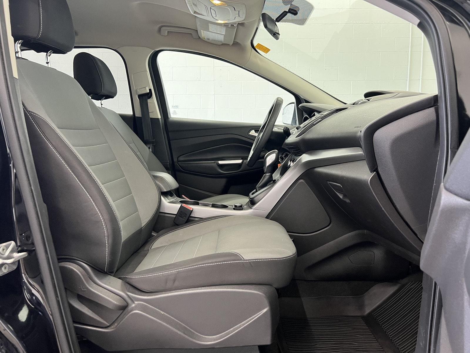 Used 2016 Shadow Black Ford SE image 28