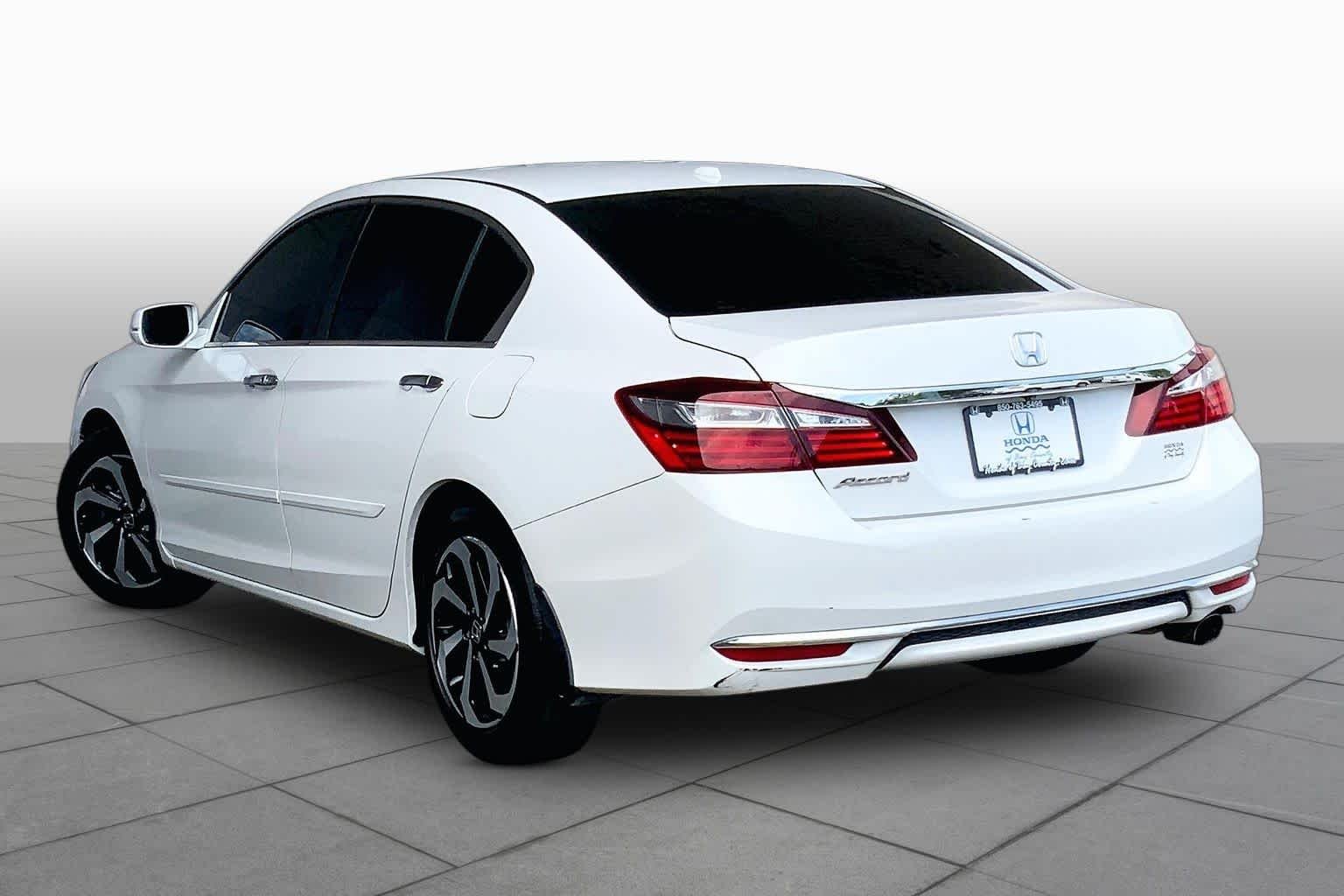 Used 2016 WHITE Honda EX-L image 12