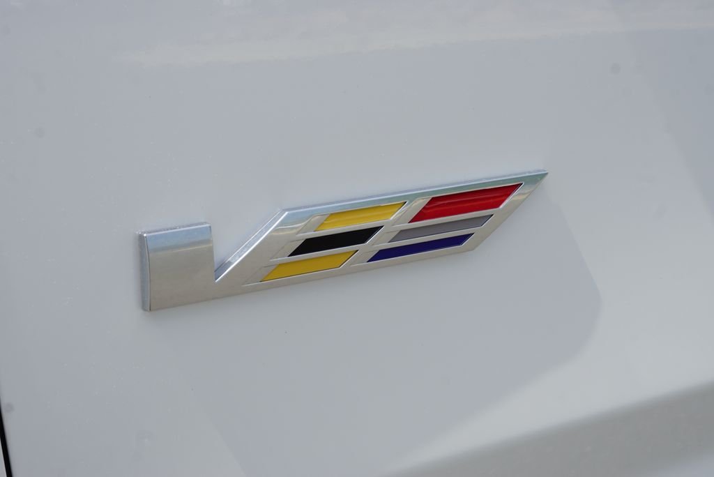 Used 2025 Crystal White Cadillac V-Series image 12