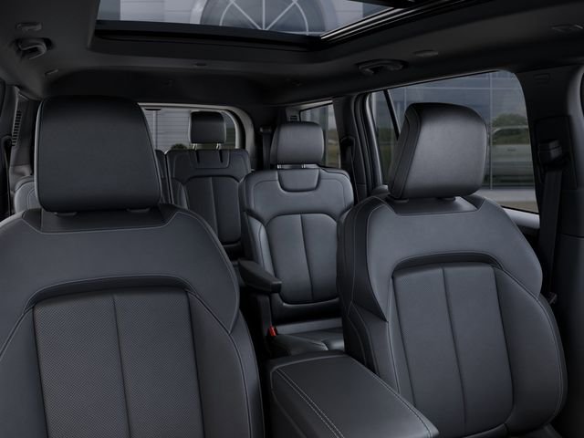 New 2026 Bright White Clear-Coat Exterior Paint Jeep Limited image 26