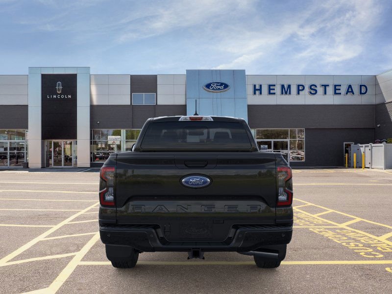 New 2025 Shadow Black Ford XLT image 5