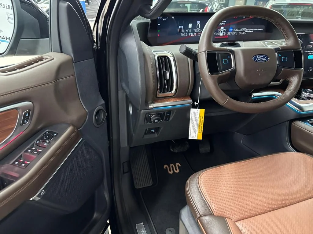 New 2026 Agate Black Metallic Ford King Ranch® image 9