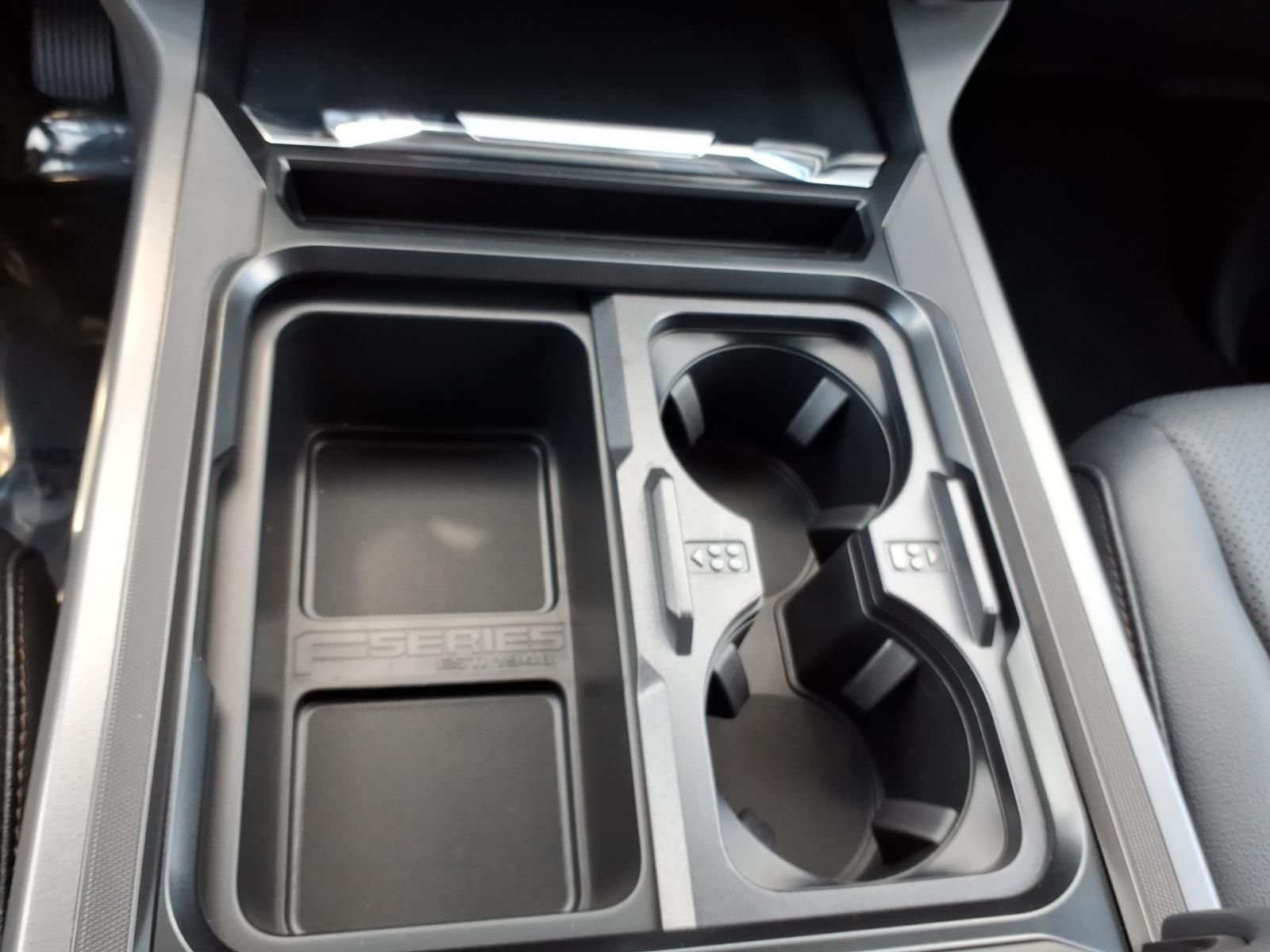 New 2026 Star White Metallic Tri-Coat Ford F-250® Lariat® image 26