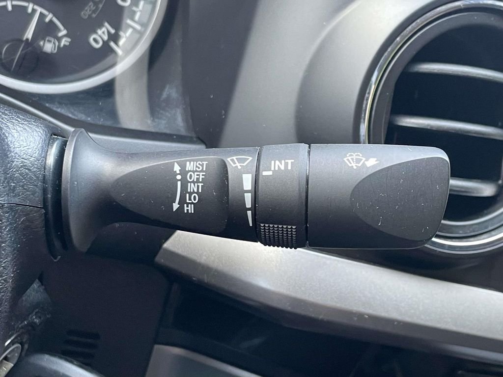 Used 2017  Toyota SR5 image 22