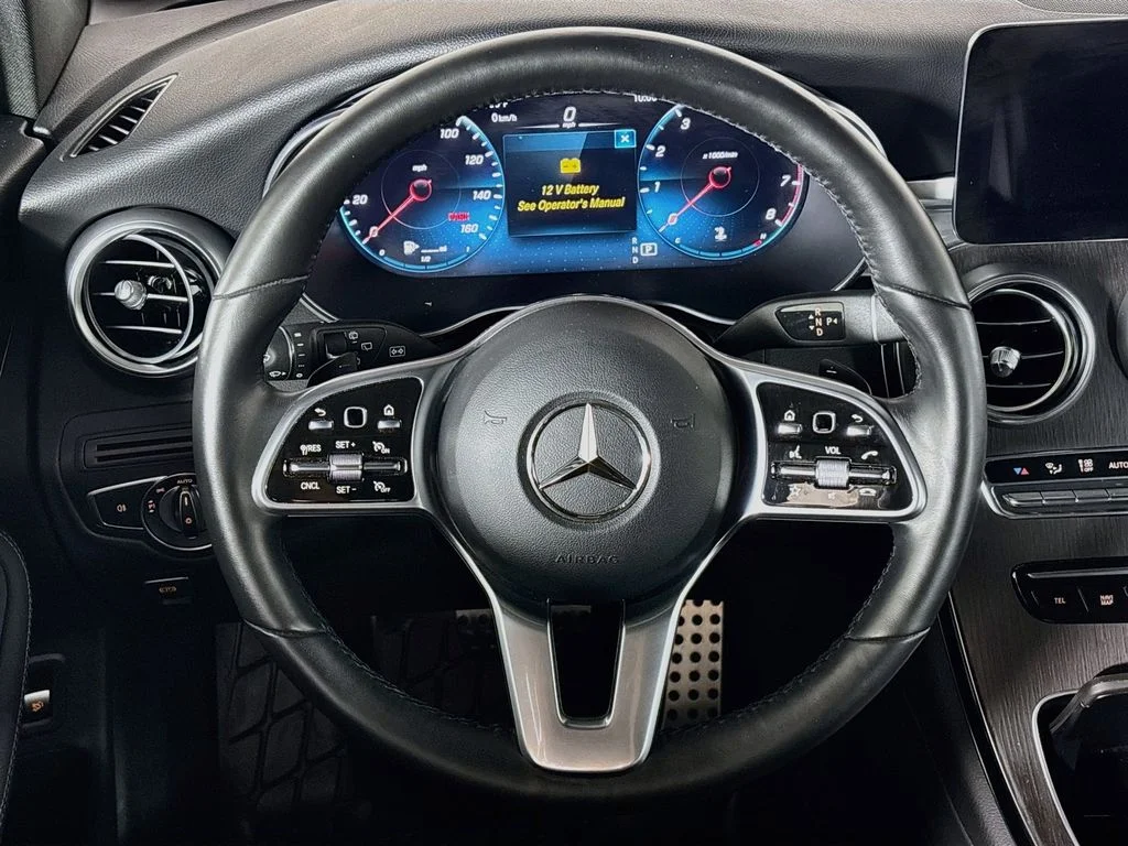 Used 2022 White Mercedes-Benz GLC 300 image 13