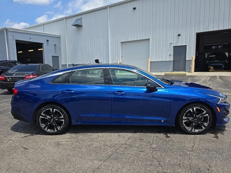Used 2021 Blue Kia GT-Line image 9
