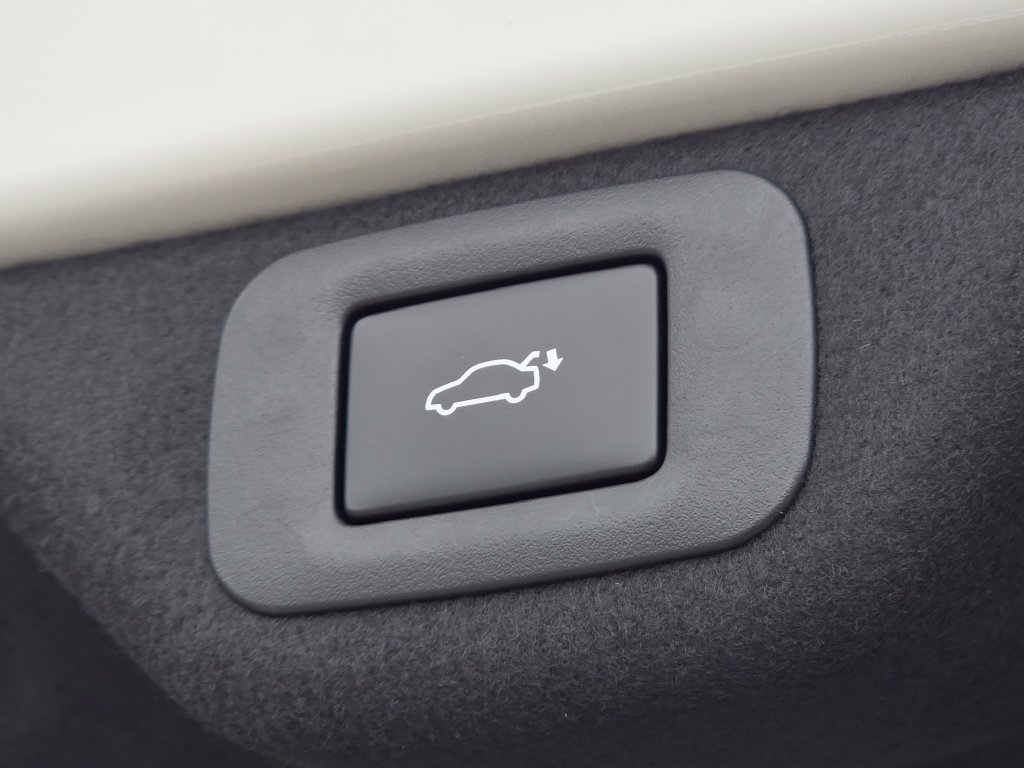 New 2026 Ultra White Lexus PREMIUM image 23