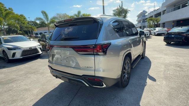2024 Lexus LX F-Sport - Photo 7