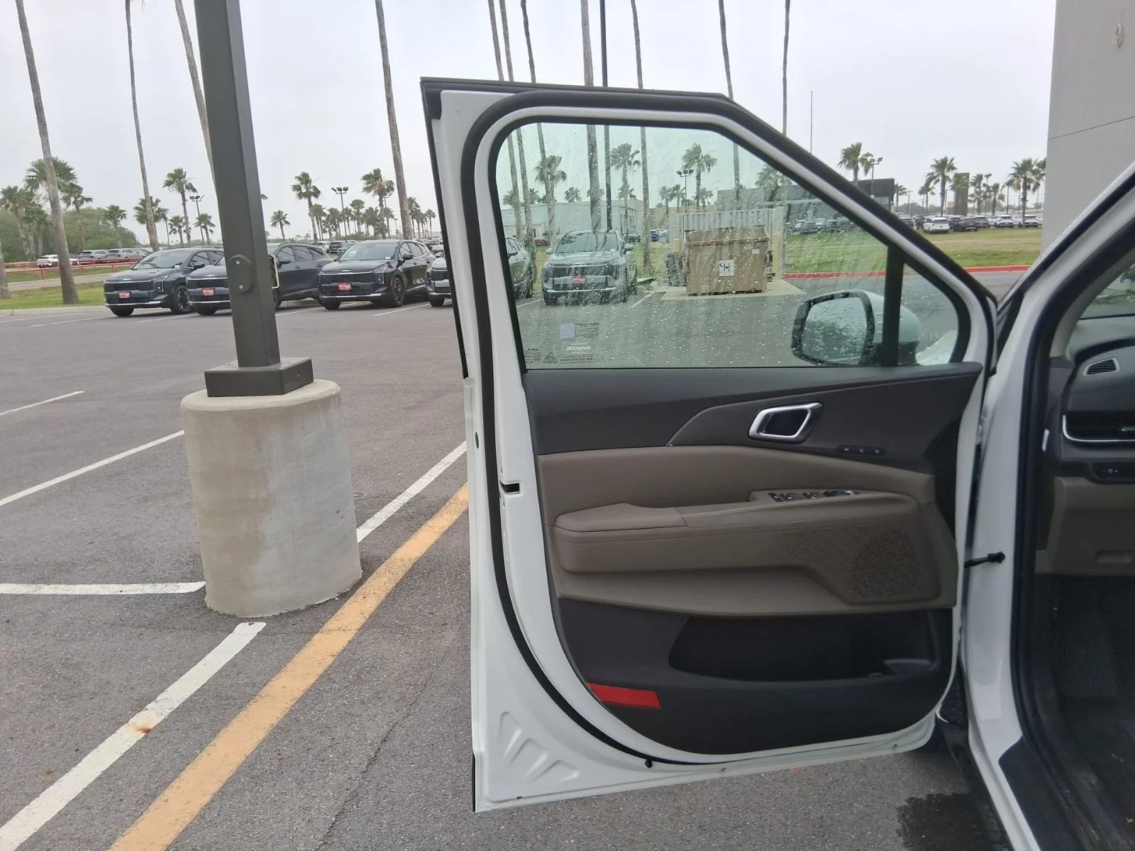 New 2026 White Kia EX image 18