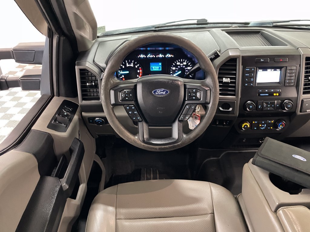 Used 2020 Gray Ford XL image 17