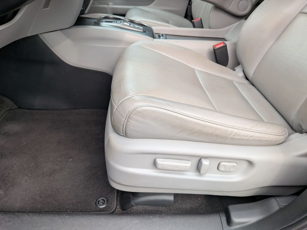 Used 2021 Gray Honda EX-L image 12