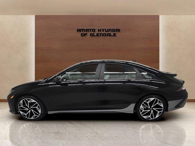 New 2025 Black Hyundai SEL image 3