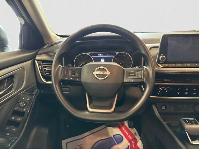 Used 2025 Gray Nissan S image 13