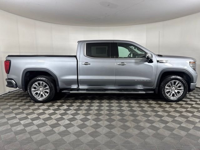 Used 2025 Silver GMC Denali image 2
