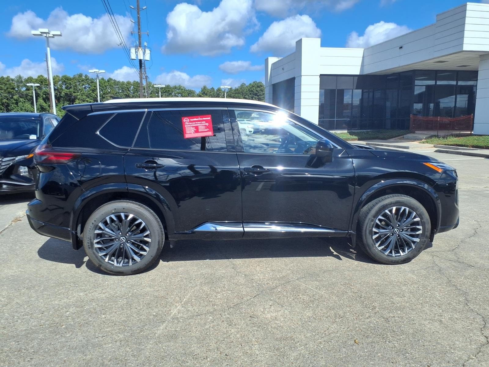 2026 Nissan Rogue Platinum Black at Robbins Nissan