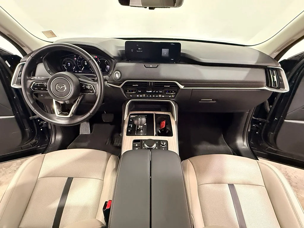 Used 2024 Blue Mazda Preferred image 19