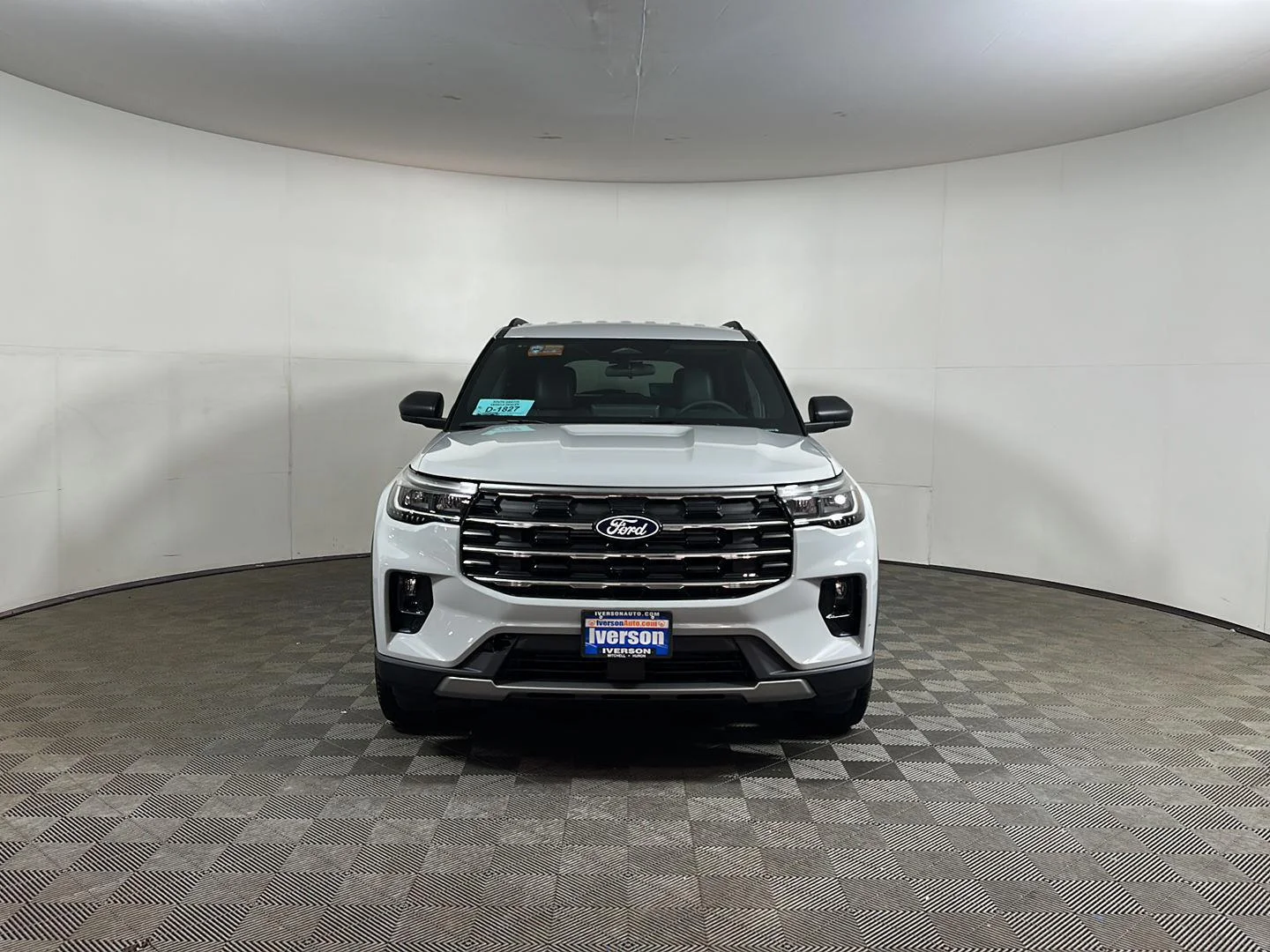 New 2027 Avalanche Gray Ford Active image 2